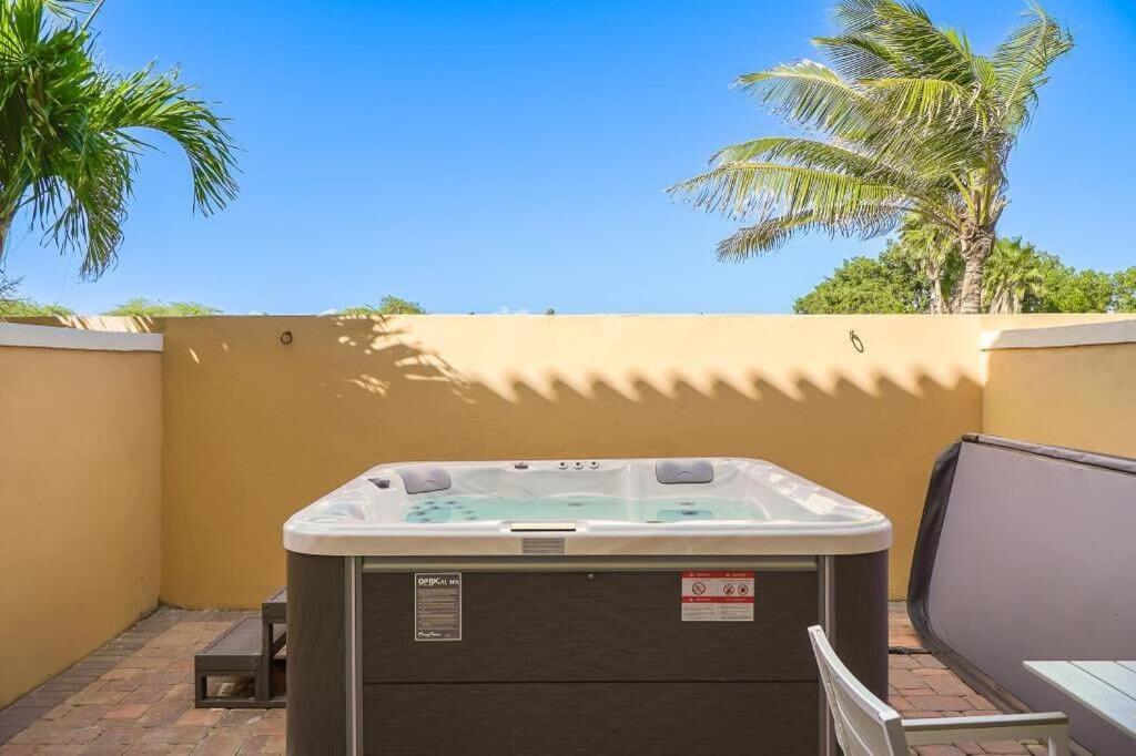 Special House In Gold Coast With Private Jacuzzi Villa Палм Бийч Екстериор снимка