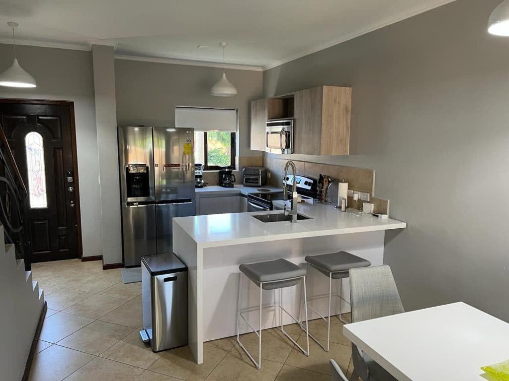 Special House In Gold Coast With Private Jacuzzi Villa Палм Бийч Екстериор снимка